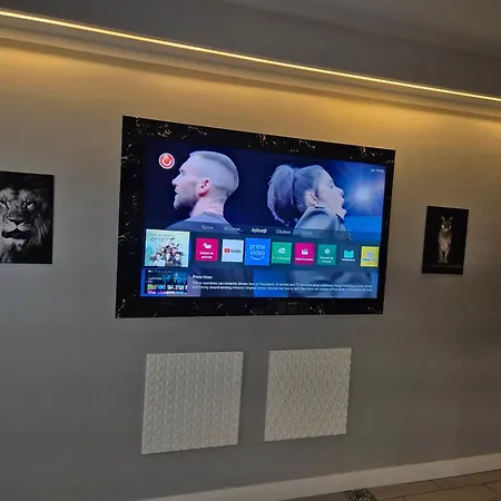 2 Bedrooms Business And Travel Lounge * Craiova