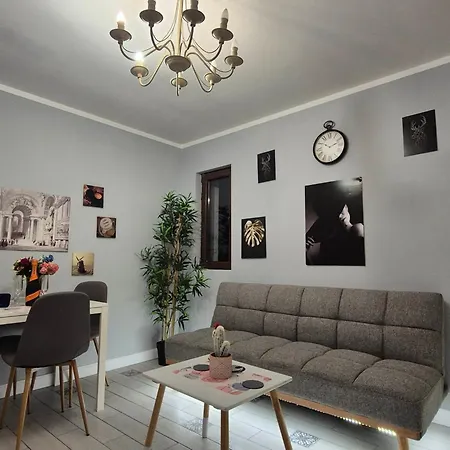 2 Bedrooms Business And Travel Lounge Apartment *