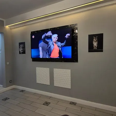 2 Bedrooms Business And Travel Lounge Apartment *