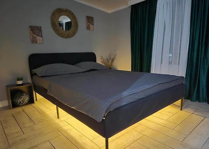 2 Bedrooms Business And Travel Lounge Appartement Craiova